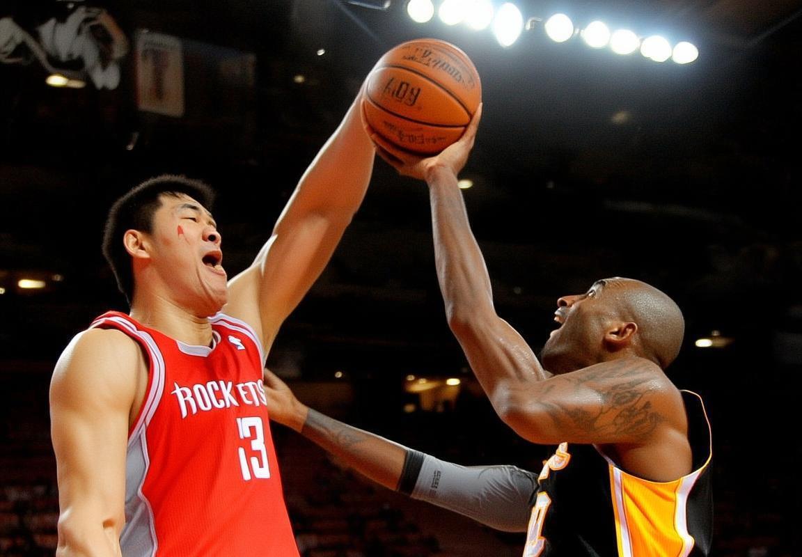 2009年NBA季后赛：科比与姚明巅峰对决回顾(图4)