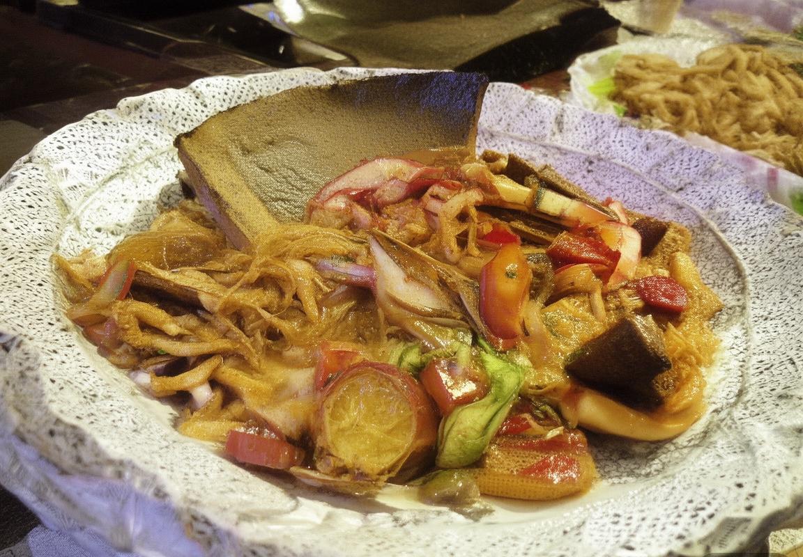 国奥男篮对决波兰：青春风采与团队精神闪耀国际赛场(图2)